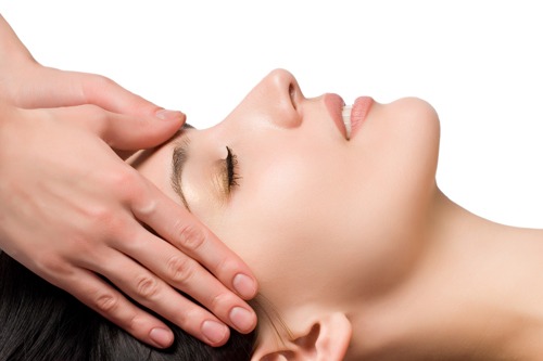 Hocheffiziente Anti-Age Gesichtsmassage